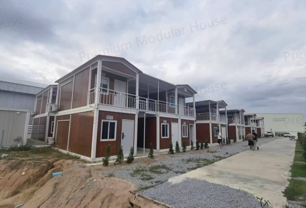 Quick-assemble container houses