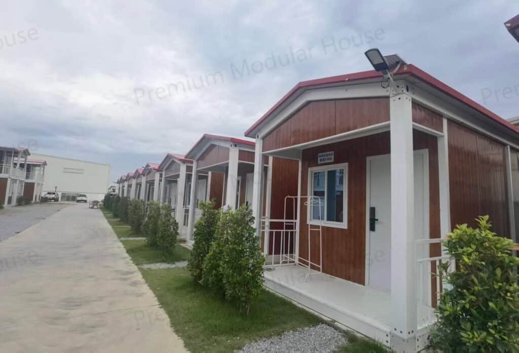 Quick-assemble container houses