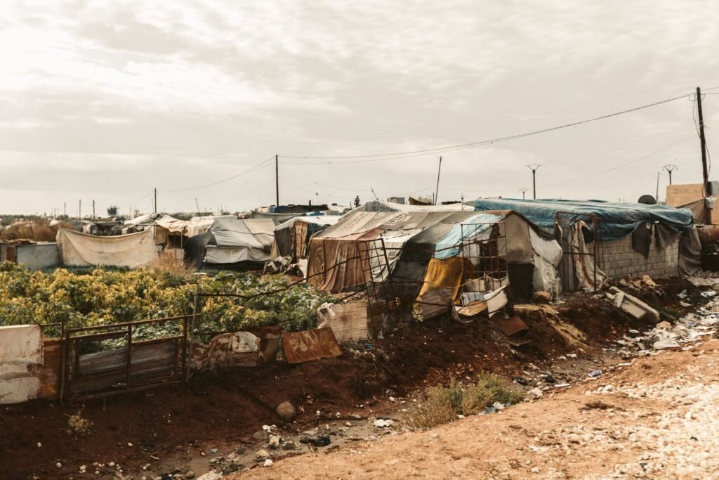 Challenges of traditional emergency shelter construction in remote African areas
